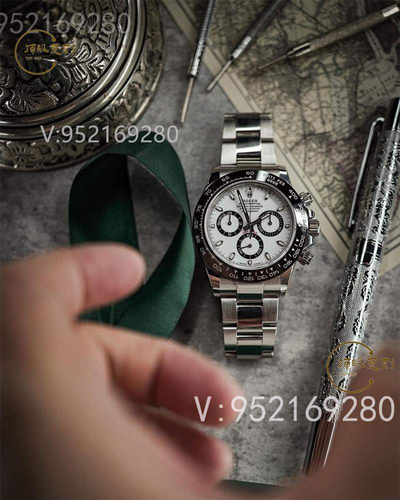 BT廠勞力士4130機(jī)芯迪通拿對(duì)比正品怎么樣,還值得買嗎-復(fù)刻表