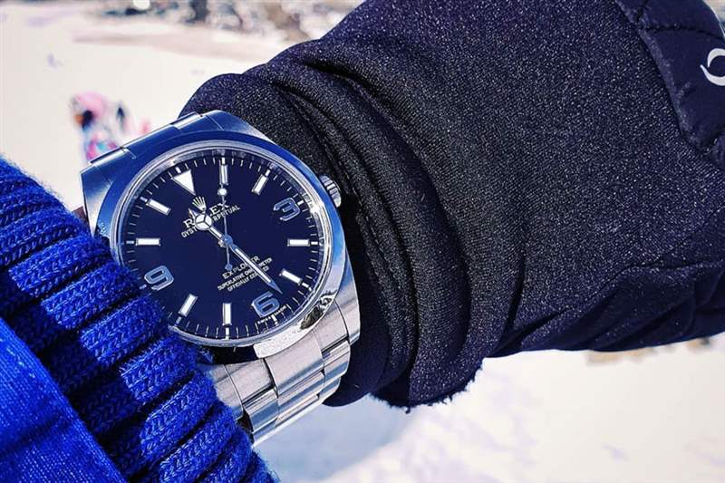 復(fù)刻表和正品真表對(duì)比有什么區(qū)別,能看出來(lái)嗎-復(fù)刻表