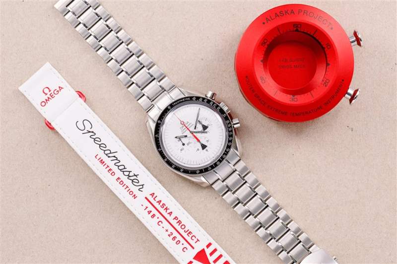 Speedmaster Alaska Project Limited Edition這款表當年的定價為5,500美金。 （chrono24官網）