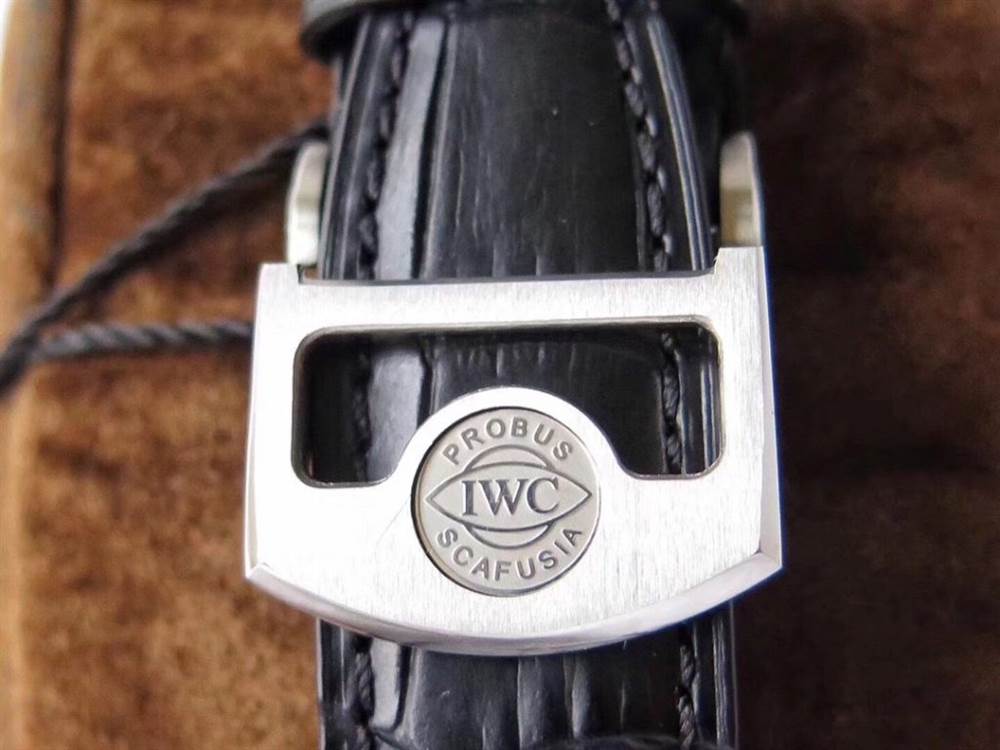 ZF廠復刻萬變萬國葡萄牙逆跳陀飛輪多少錢