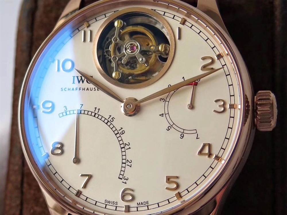 ZF廠復刻萬變萬國葡萄牙逆跳陀飛輪多少錢