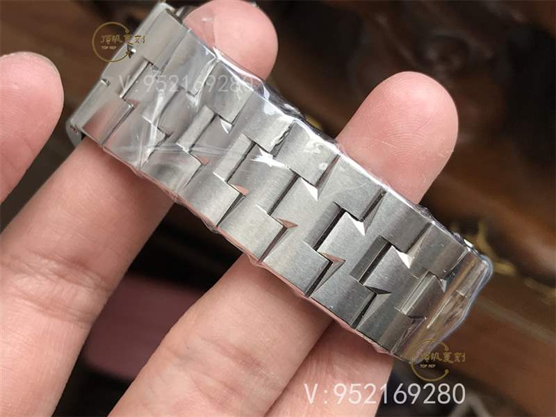 XF廠江詩丹頓縱橫四海海外超薄2000V復(fù)刻表做工怎么樣-復(fù)刻表