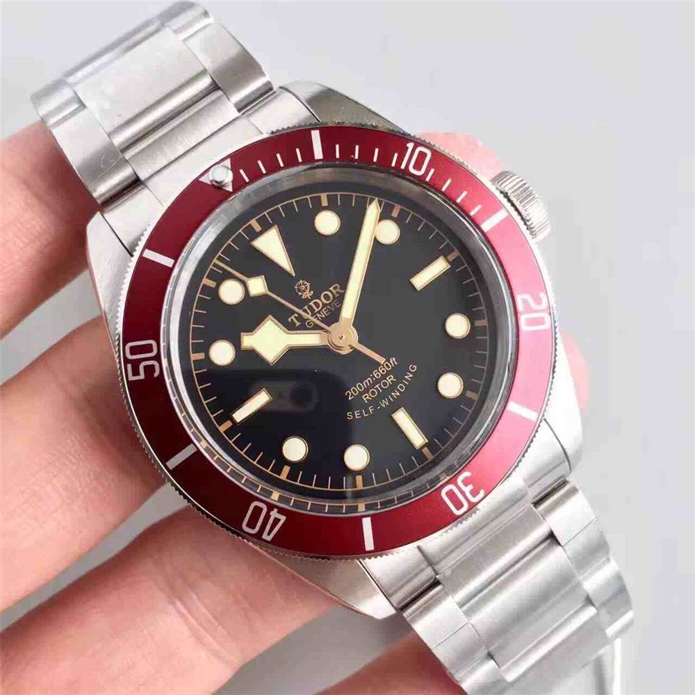 ZF帝舵碧灣系列小紅盾會一眼假嗎