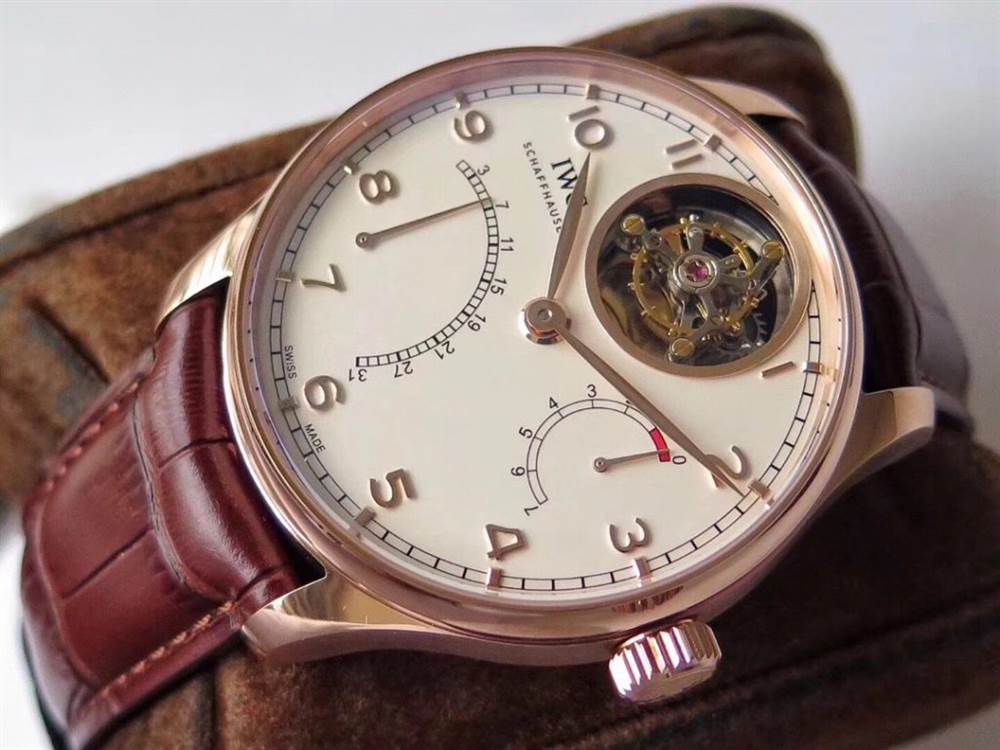 ZF廠復刻萬變萬國葡萄牙逆跳陀飛輪多少錢