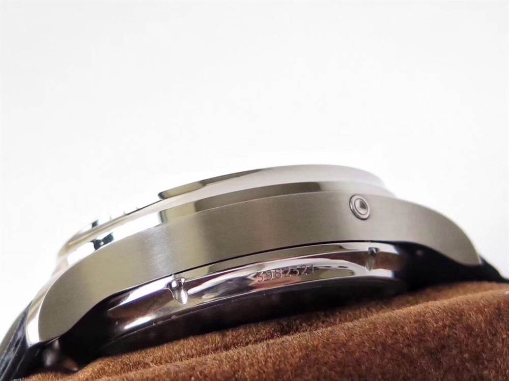 ZF廠復刻萬變萬國葡萄牙逆跳陀飛輪多少錢