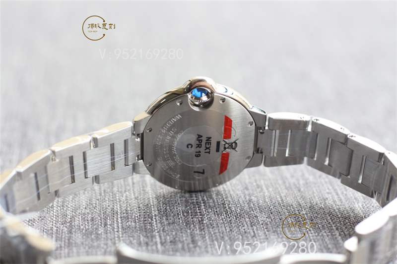 V6廠藍氣球-V6廠卡地亞33mm石英藍氣球W6920084復刻表做工怎么樣-復刻表