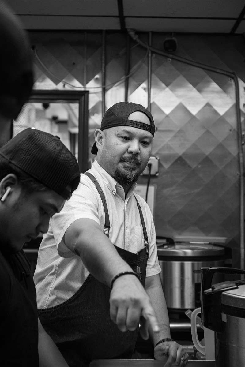 四+一“我需要一塊堅(jiān)固的手表,在電視上看起來(lái)真的很好,并且可以在泡沫中幸存下來(lái)”-復(fù)刻表