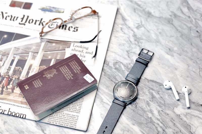 Ressence 推出 E-Crown 系統,在機械表中以電子方式設置時間-復刻表