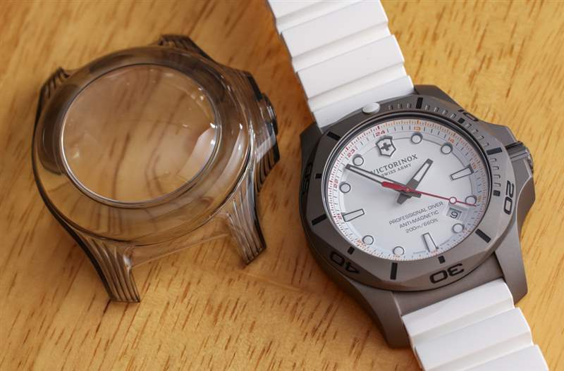 Victorinox 瑞士軍 INOX 專業潛水員鈦手表動手-復刻表