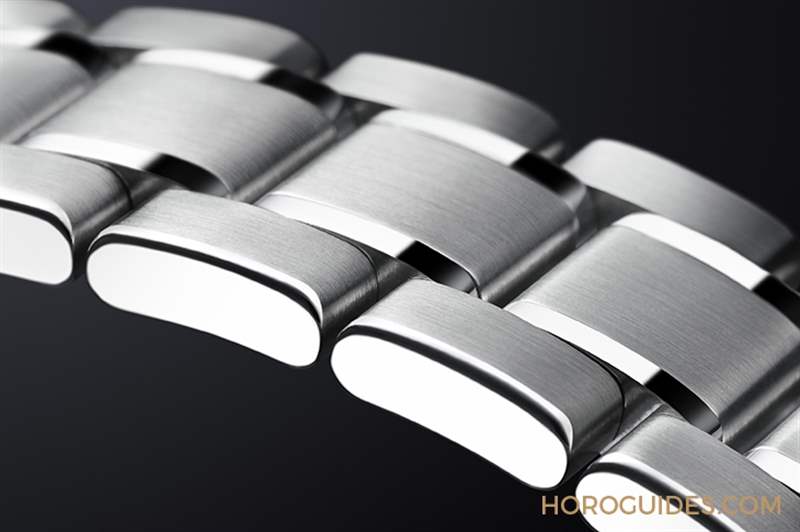 淡藍面盤呈現(xiàn)巖手山「融雪」美景,Grand Seiko 44GS首款白鋼材質(zhì)-復(fù)刻表