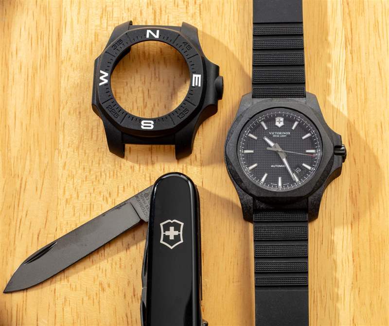 Victorinox INOX 碳纖維機(jī)械腕表-復(fù)刻表