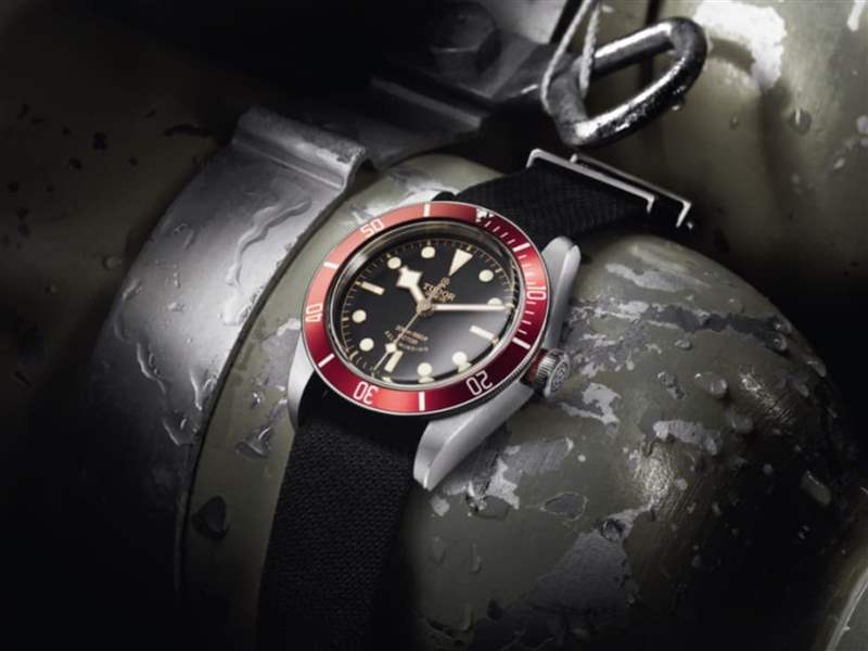 最初的Black Bay型號79220，經過十年發展迄今仍維持優異的二級市場價格。 （TUDOR官網）