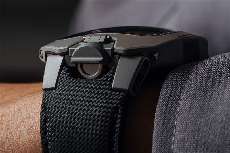 手把手的長(zhǎng)壽和繁榮!Urwerk 的新手表直接來(lái)自 Starship Enterprise-復(fù)刻表