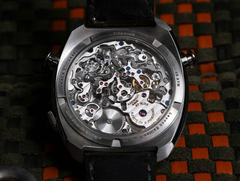 Singer Track 1 是一款售價 40,000 美元的保時捷汽車改裝手表-復刻表