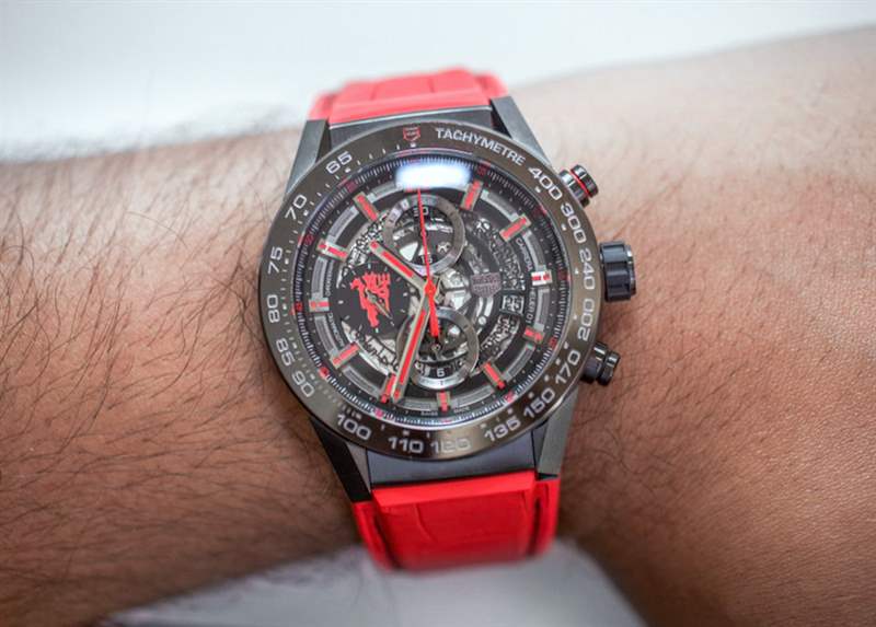 泰格豪雅 Carrera Heuer 01 Manchester United Red Devil 手表上手-復刻表