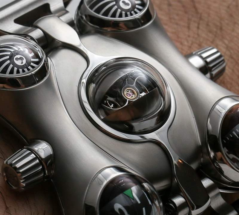 MB&F HM6太空海盜腕表上手亮相-復(fù)刻表