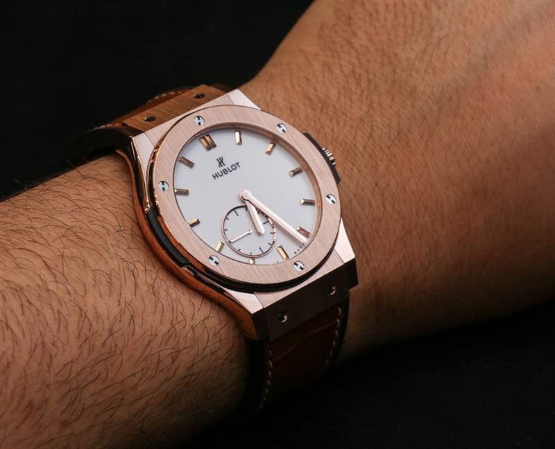 宇舶Classic Fusion超薄42毫米“閃亮表盤”腕表上手體驗(yàn)-復(fù)刻表