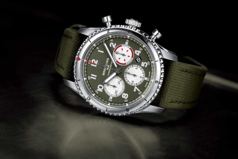 Breitling Aviator 8 B01 Chronograph 43 Curtiss Warhawk 價錢介紹