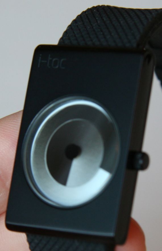 采用輕質(zhì)陽極氧化鋁的i-TOC手表-復(fù)刻表