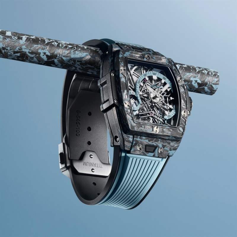 Spirit of Big Bang Tourbillon 5-Day Power Reserve Sky Blue Carbon 宇舶2023最新腕表|多款Classic Fusion Original、Big Bang 、Spirit of Big Bang型格登場-復刻表