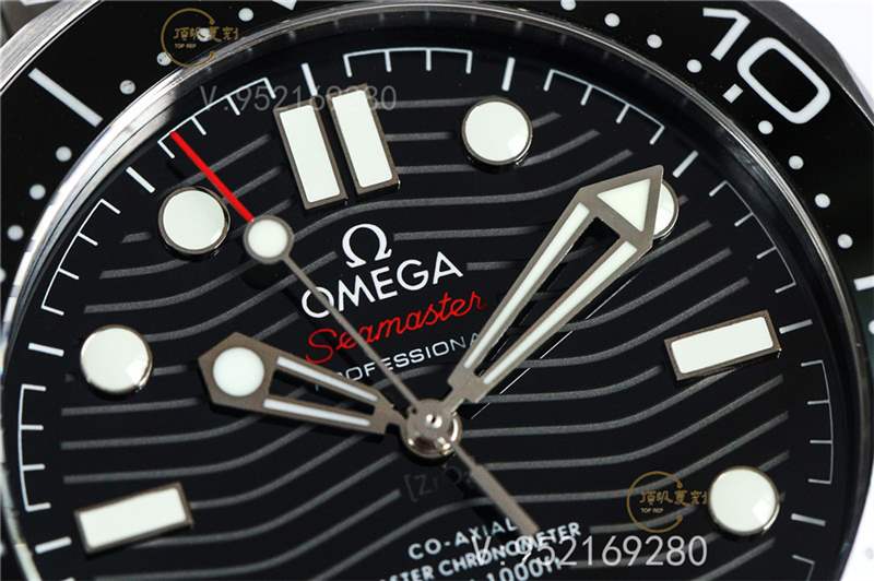 SBF廠(VS廠)歐米茄海馬300升級V3版怎么樣,機芯添加小砝碼-復(fù)刻表