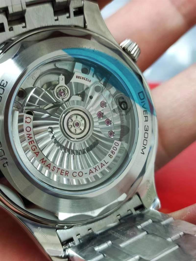 SBF廠(VS廠)歐米茄海馬300升級V3版怎么樣,機芯添加小砝碼-復(fù)刻表