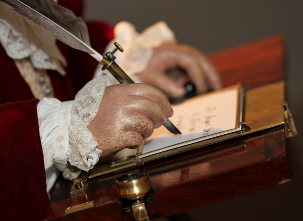 雅克德羅“作家”自動機(jī):很棒的古董安卓-復(fù)刻表