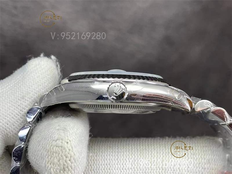 VS廠勞力士新品推薦-VS廠36mm日志棕櫚葉綠盤腕表做工評(píng)測(cè)-復(fù)刻表