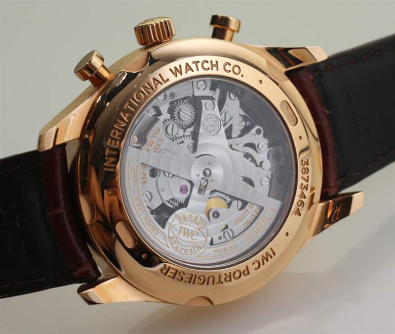 萬國葡萄牙計時碼表經典腕表評論-復刻表