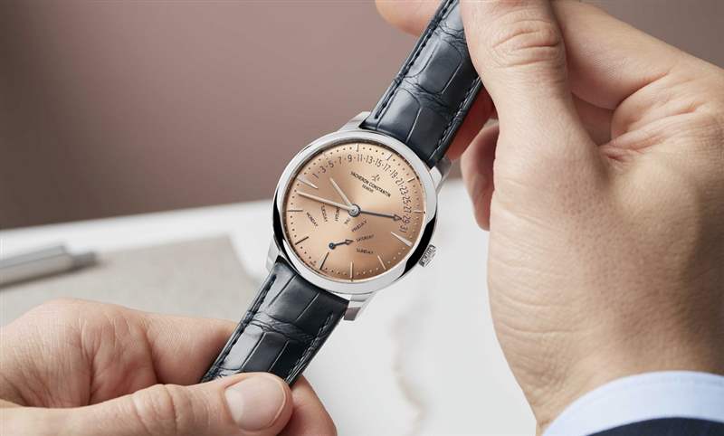 2023 W&W江詩丹頓重點新作： 聚焦逆跳功能、Overseas推出新尺寸