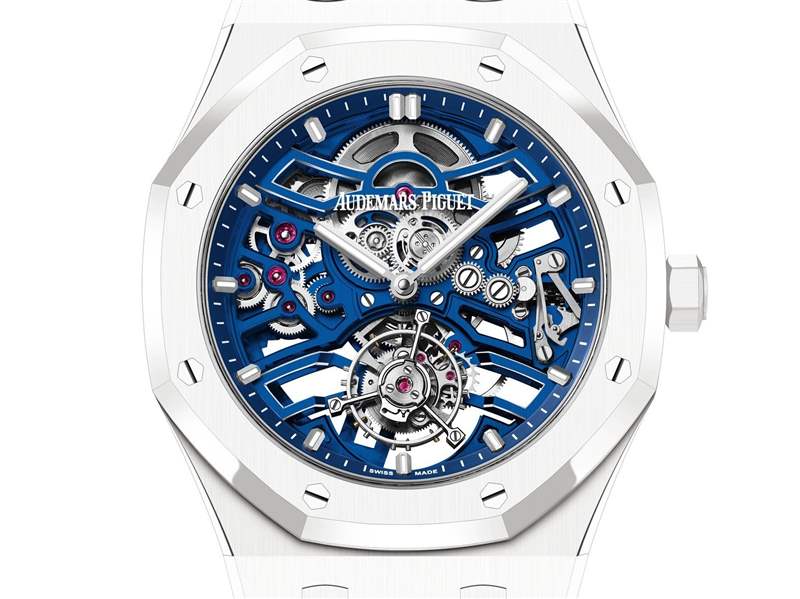 愛(ài)彼推出Royal Oak Selfwinding Flying Tourbillon Openworked鏤空飛行陀飛輪腕表：白色陶瓷表殼-復(fù)刻表