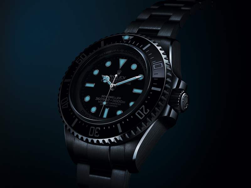 推出Oyster Perpetual Deepsea Challenge專業(yè)超深潛水腕表：11000米防水性能，首枚鈦殼表-復(fù)刻表
