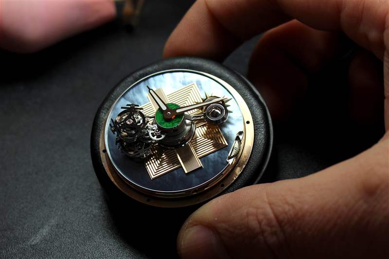 Louis Moinet推出Maya Eclipse獨一款雙重陀飛輪腕表：瑪雅文明-復(fù)刻表