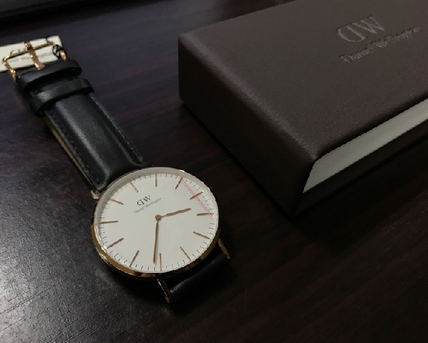 DW和CK手表哪個好一點(diǎn) DW和CK手表哪個好一點(diǎn)(DW和CK手表哪個牌子大)-復(fù)刻表