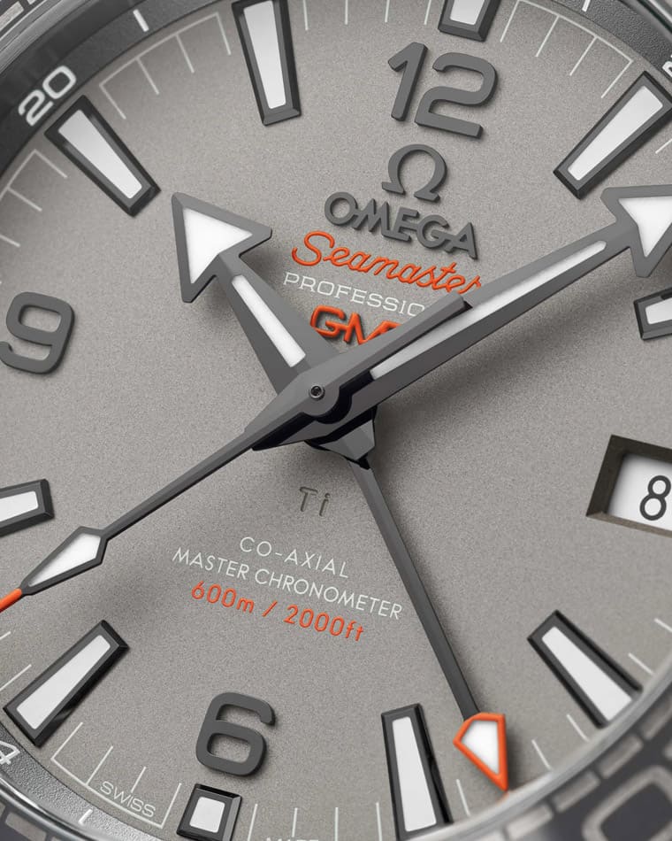 歐米茄Planet Ocean潛水表出灰色陶瓷版本新成分比鋯陶瓷輕兩倍-復刻表